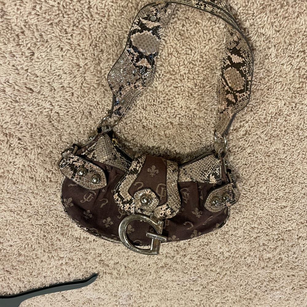 Guess Brown Monogram Shoulder Bag with Snake-Print Trim - Picture 5 of 10